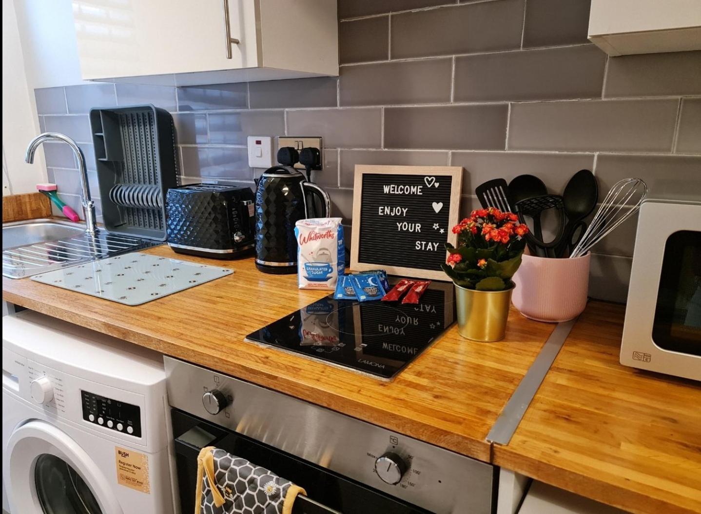 Cosy Studio With Kitchenette And Private Bathroom - 15Mins To Central London! Luaran gambar