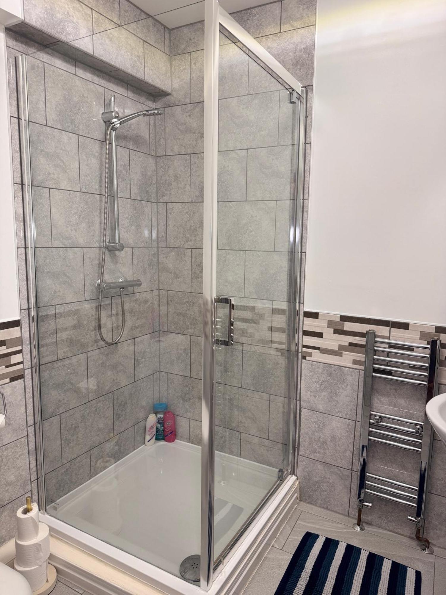 Cosy Studio With Kitchenette And Private Bathroom - 15Mins To Central London! Luaran gambar